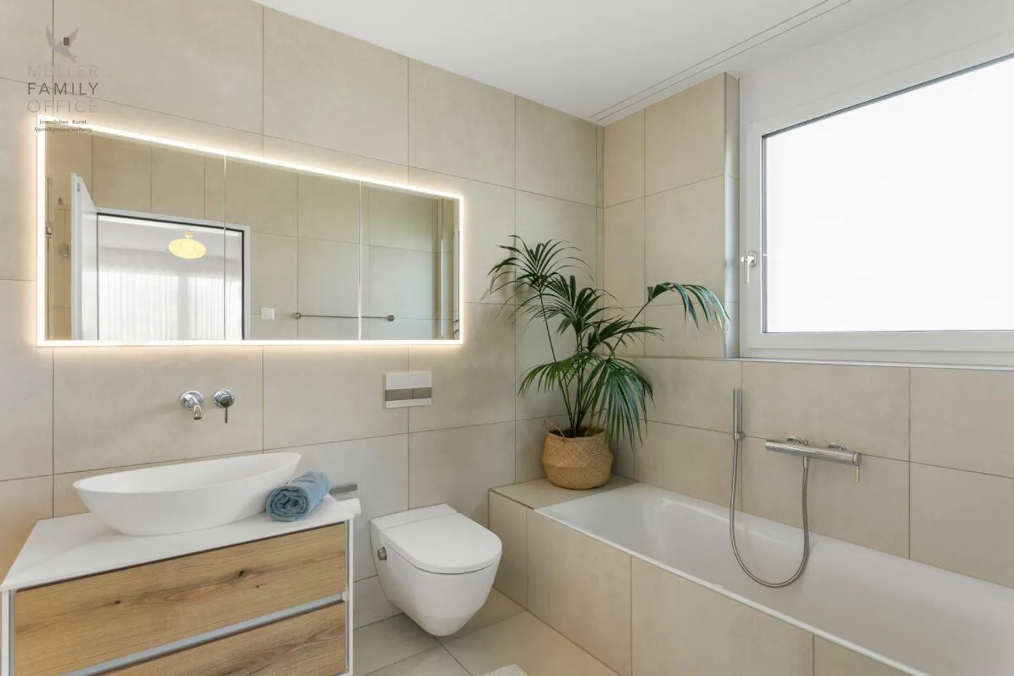 Newly built and family-friendly 4 1/2 room apartment with large balcony and high-quality finish - Photo 12 of 13