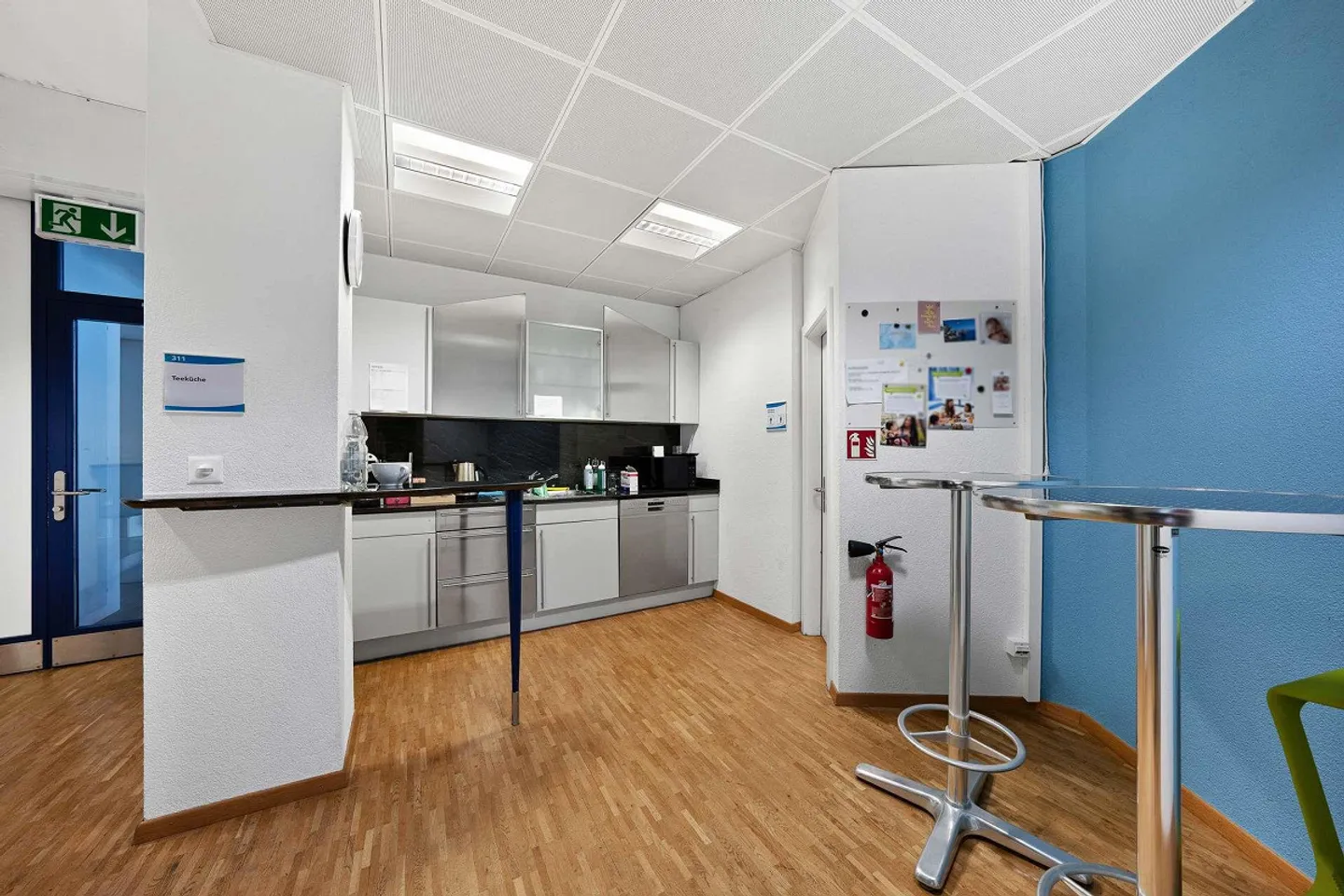 Attractive office space in a central location in St. Gallen - Photo 3 of 5