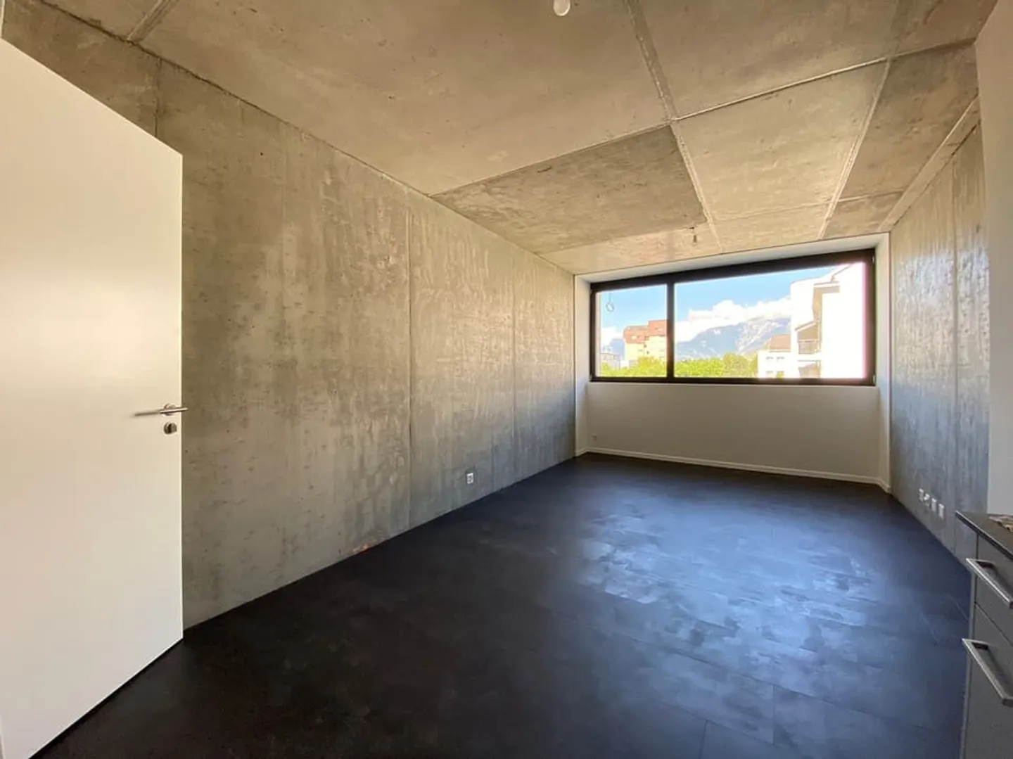 Studio moderne au 2ème étage - Photo 4 sur 5