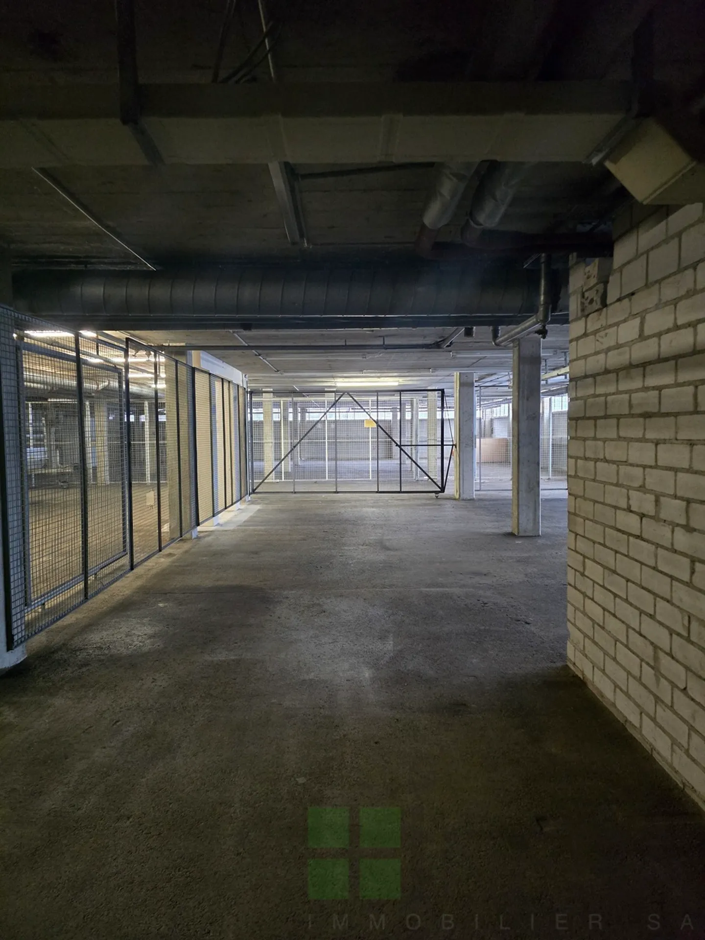 Storage space of 97 m2 in the industrial zone of Delémont - Photo 1 of 4