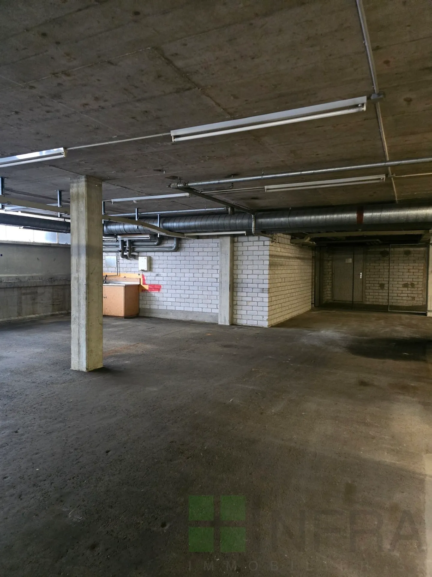 Storage space of 97 m2 in the industrial zone of Delémont - Photo 4 of 4