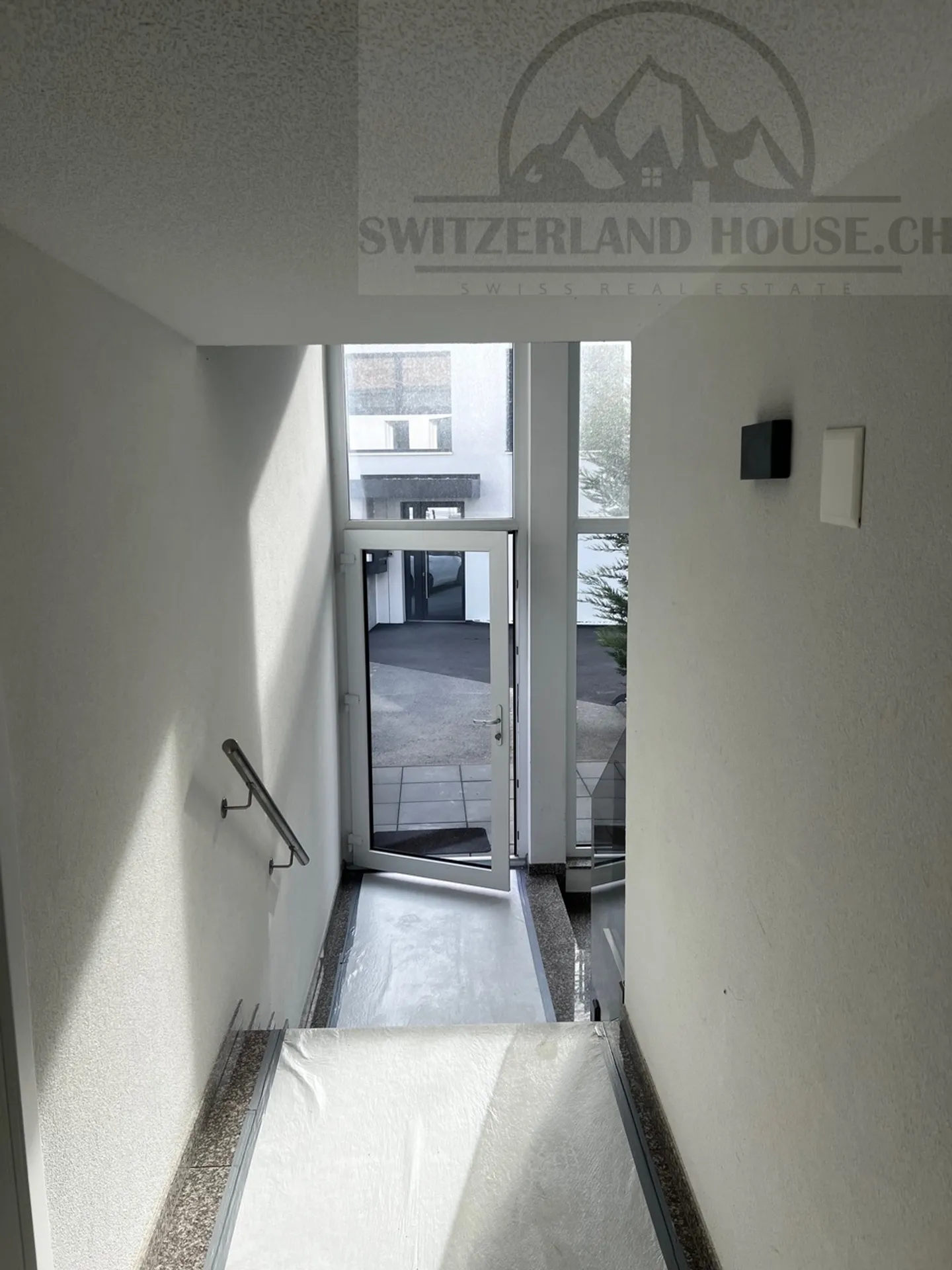 Charming 3.5 pcs with character in Ecuvillens close to nature and amenities - Photo 10 of 11