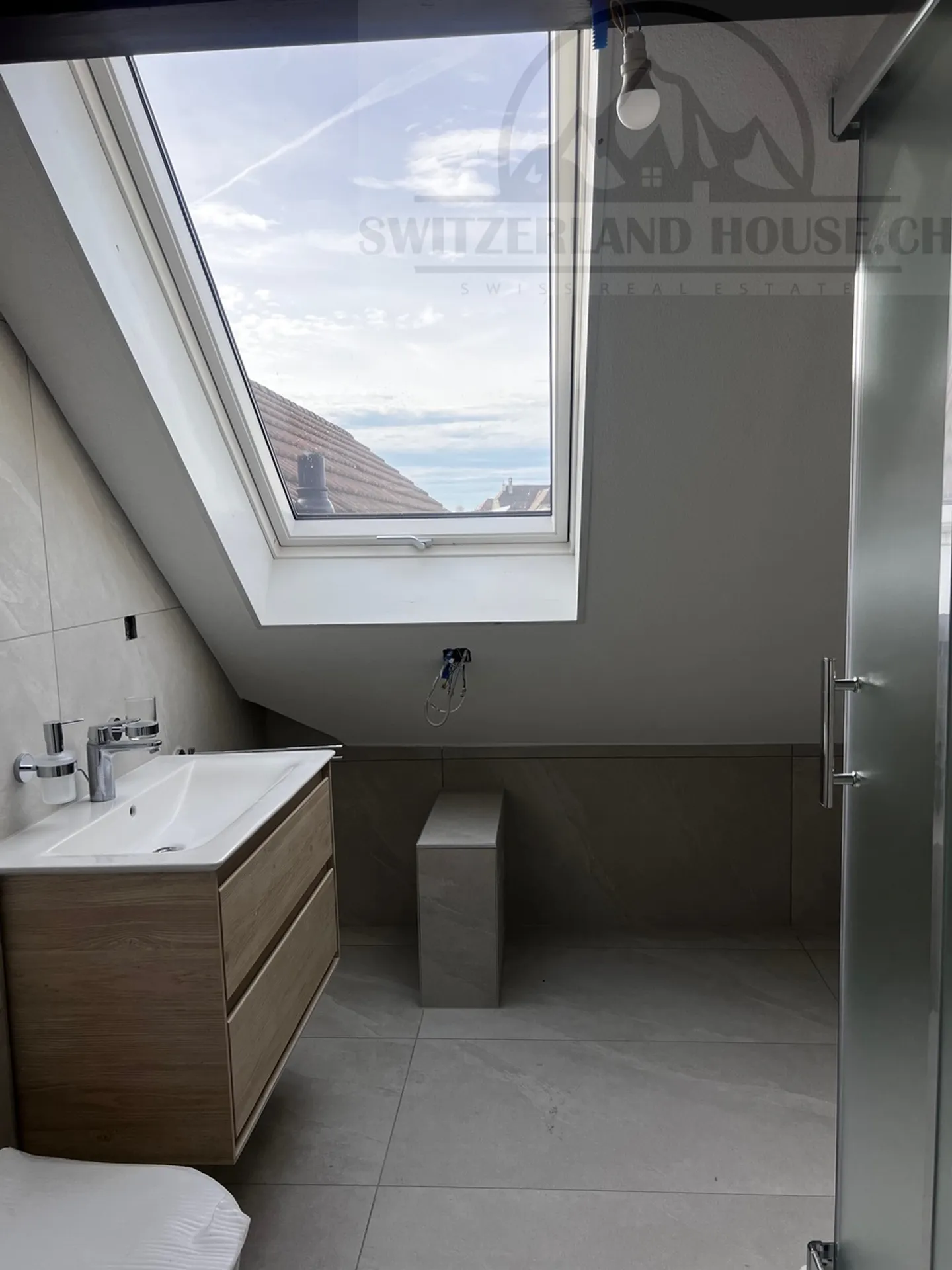 Charming 3.5 pcs with character in Ecuvillens close to nature and amenities - Photo 7 of 11