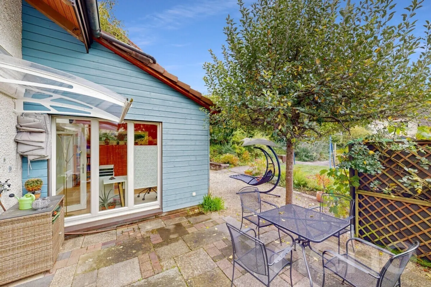 Sehr gepflegtes Doppeleinfamilienhaus mit gemütlichem Garten - Foto 12 von 12