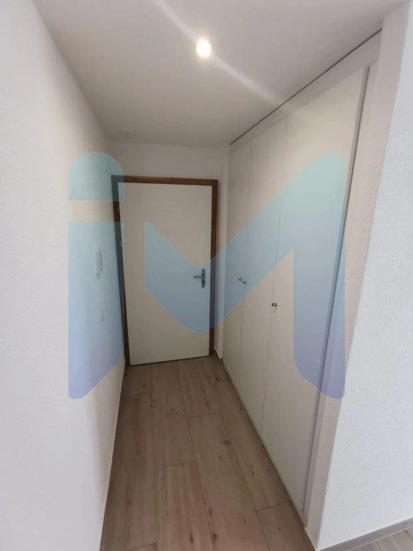 1 Bedroom, 1 Bathroom Apartment / Condominium - Photo 2 of 8