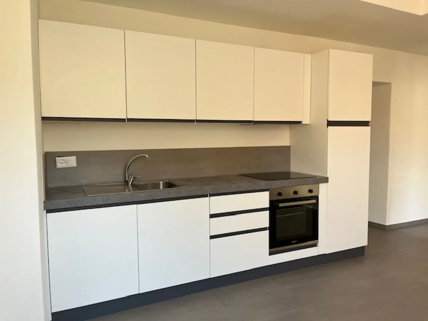 APPARTAMENTO 2.5 STANZE - Foto 1 di 6