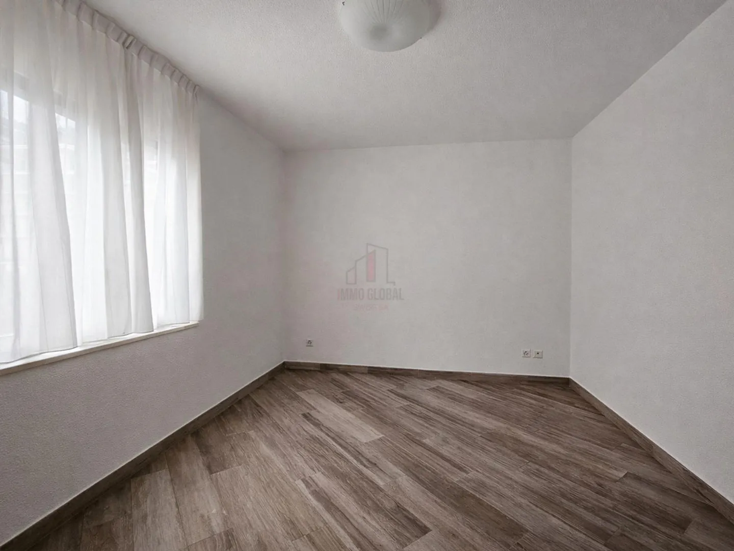 BEAUTIFUL THREE-ROOM APARTMENT IN LORETO, NOT TO BE MISSED - Photo 4 of 9