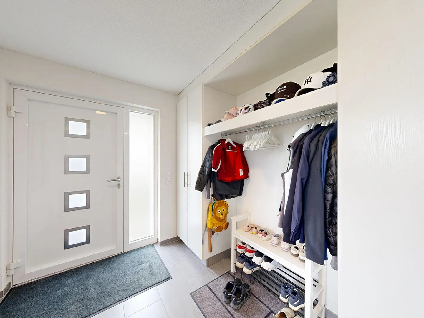Spacious 4.5-room single-family house with developed hobby room - Photo 7 of 20