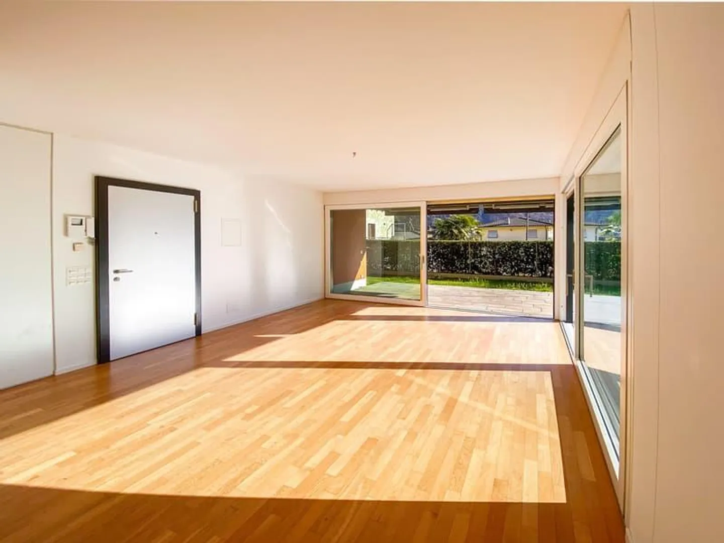 Splendide 4.5 avec jardin - Appartement jardin - Photo 3 sur 23