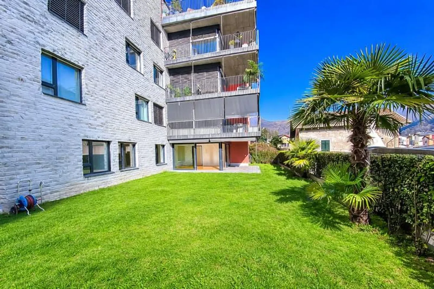 Splendide 4.5 avec jardin - Appartement jardin - Photo 4 sur 23