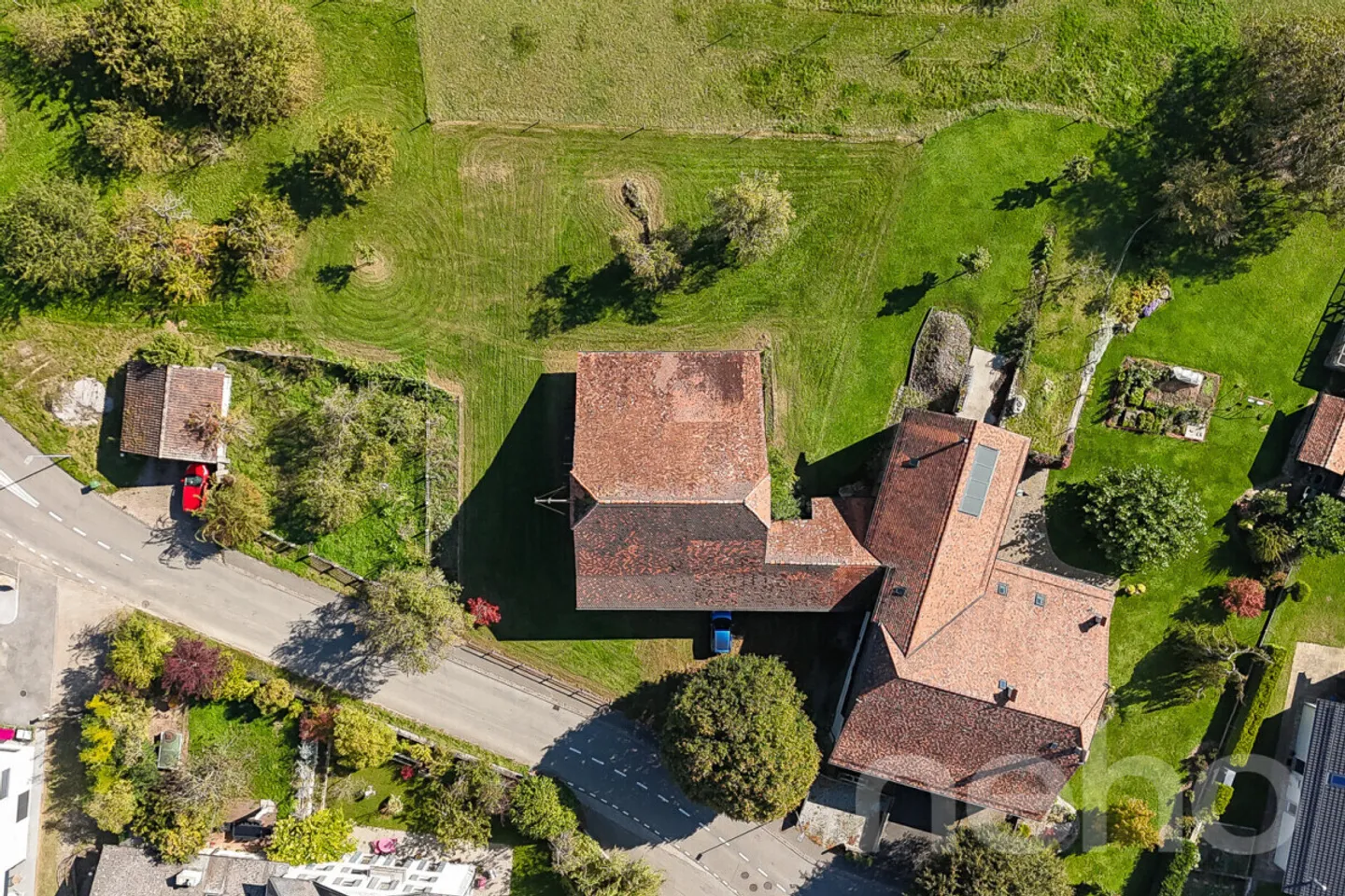 Village farm to renovate? Ideal setting and great potential - Photo 1 of 12