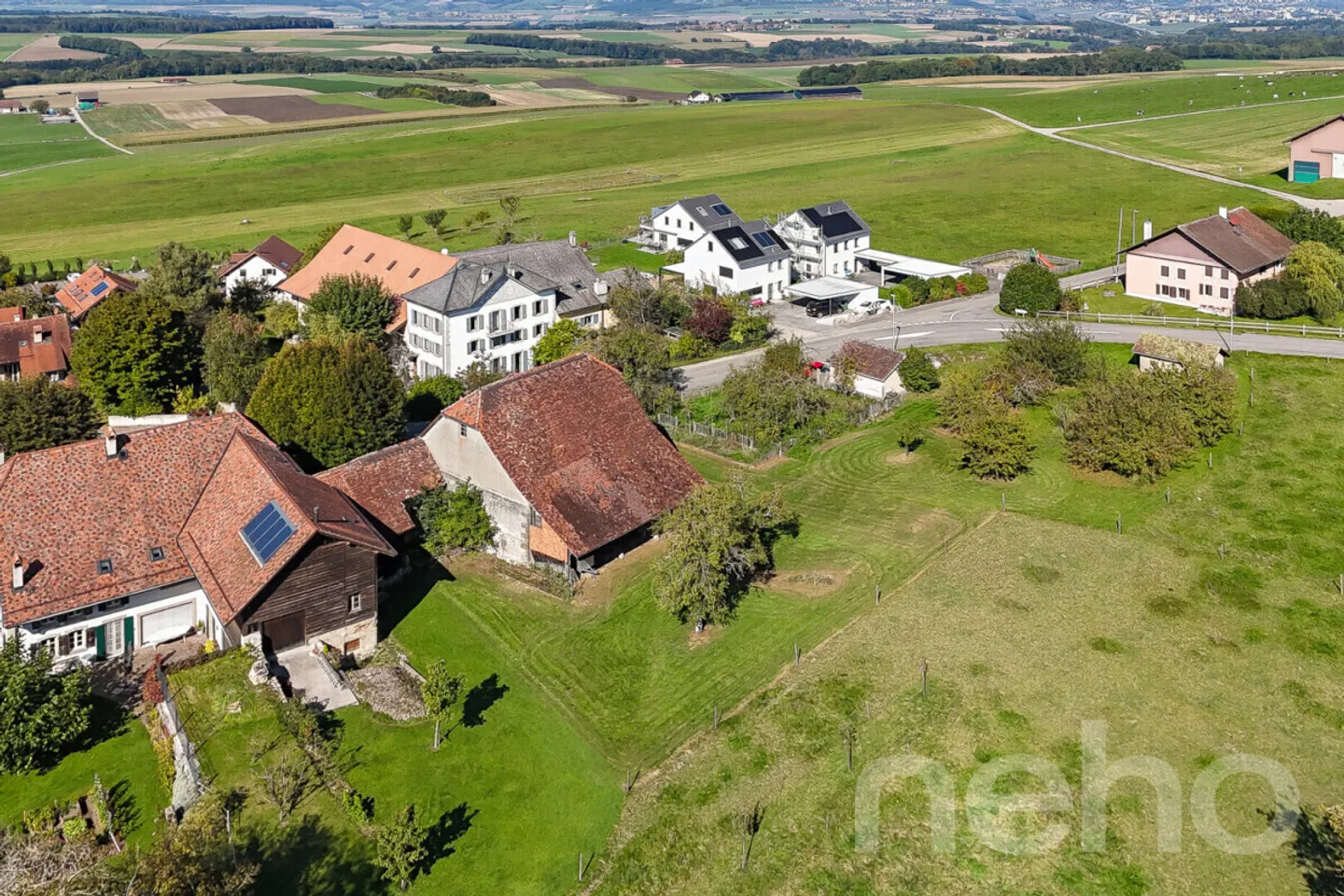 Village farm to renovate? Ideal setting and great potential - Photo 5 of 12