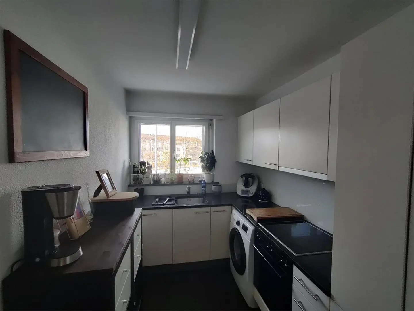 Gemütliche Wohnung mit Balkon in Zürich - Foto 2 von 9