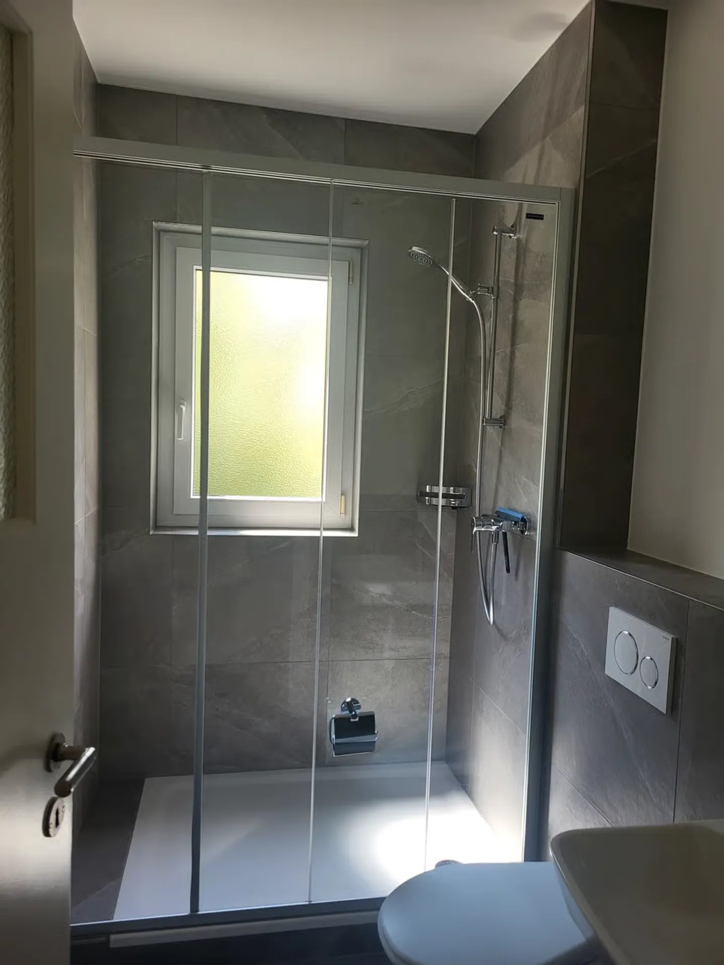 Bright 3-room apartment with balcony on General-Dufour-Strasse in Biel - Photo 9 of 9