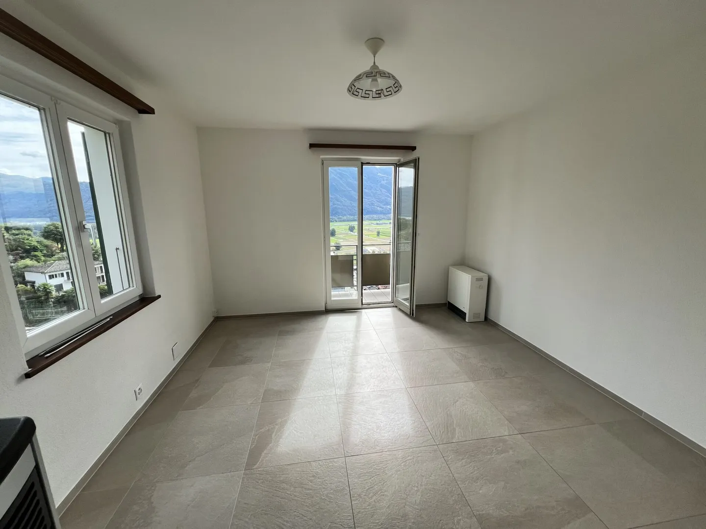 Appartamento 3.5 locali con vista lago - Foto 6 di 14