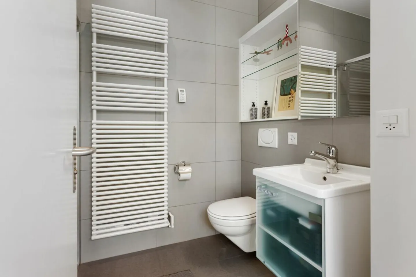 La tua nuova casa nel cuore di Winterthur - moderna, luminosa e centrale! - Foto 11 di 15