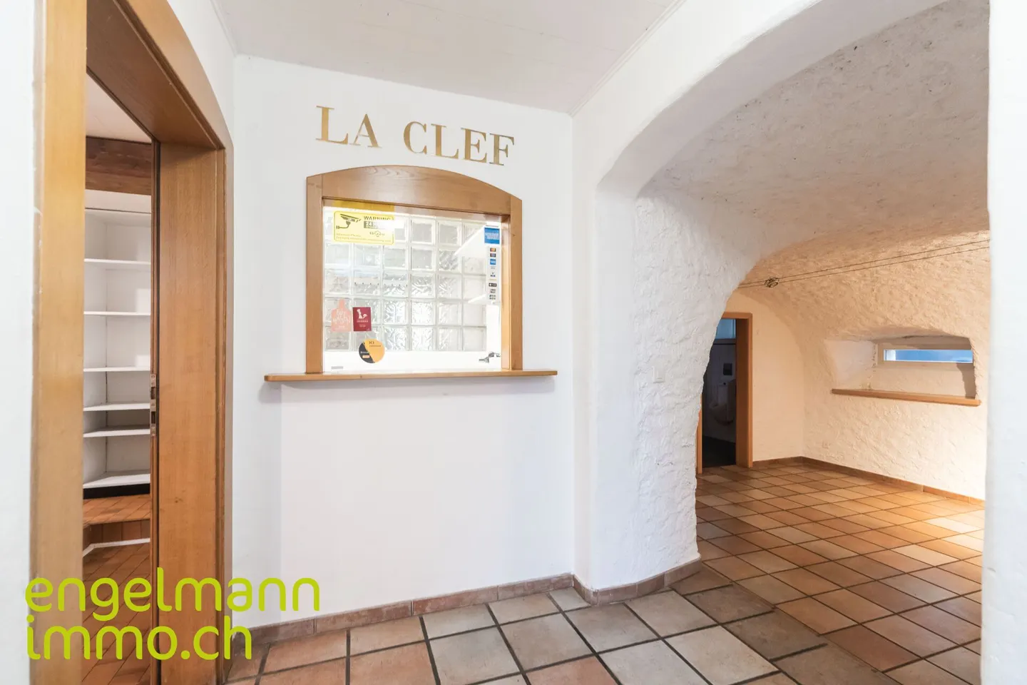 Café-Restaurant historique à louer - Photo 4 sur 21