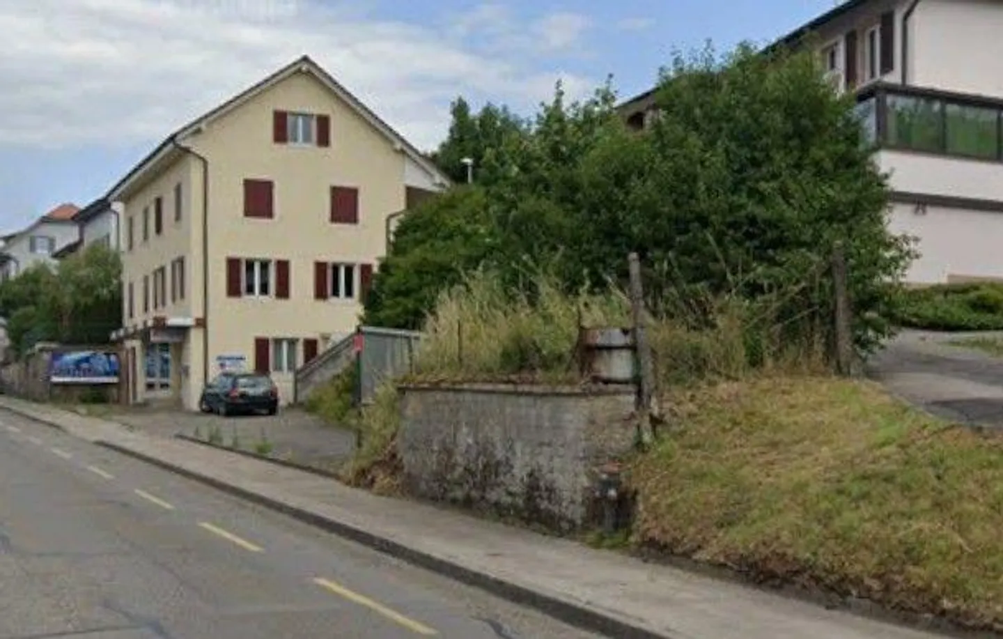 Edificio ad uso misto in affitto - Foto 1 di 13