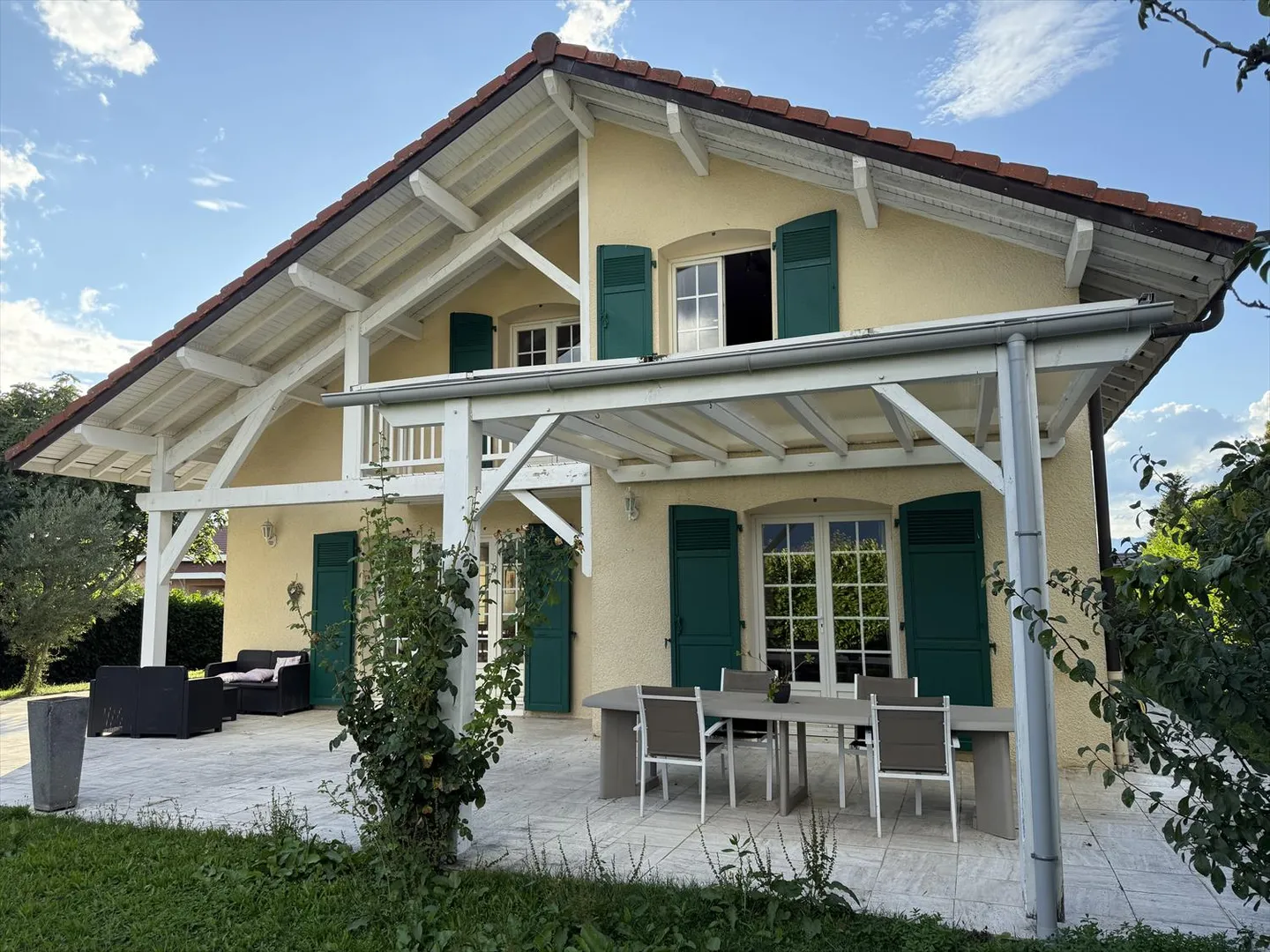 Villa - Foto 2 di 10