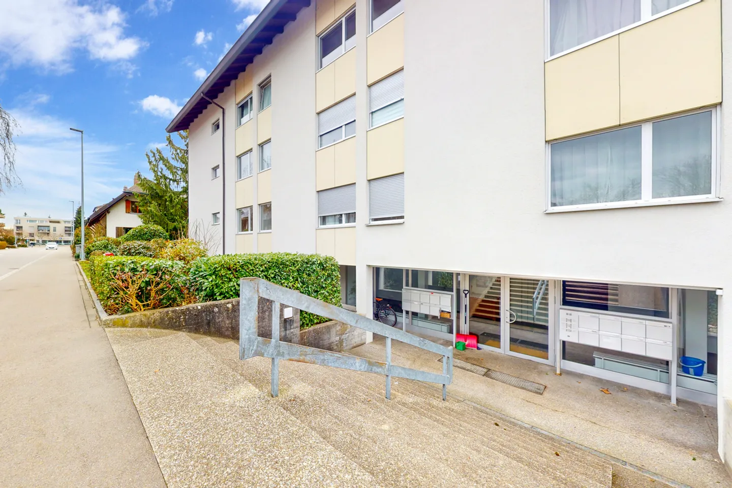 Charmante Wohnung mit Grossem Balkon - Foto 1 von 2