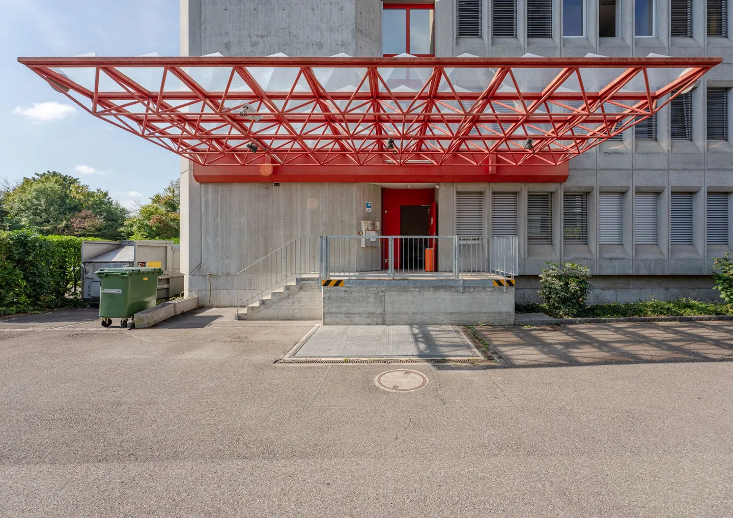 Diverse small offices from 25 m² - Photo 7 of 9
