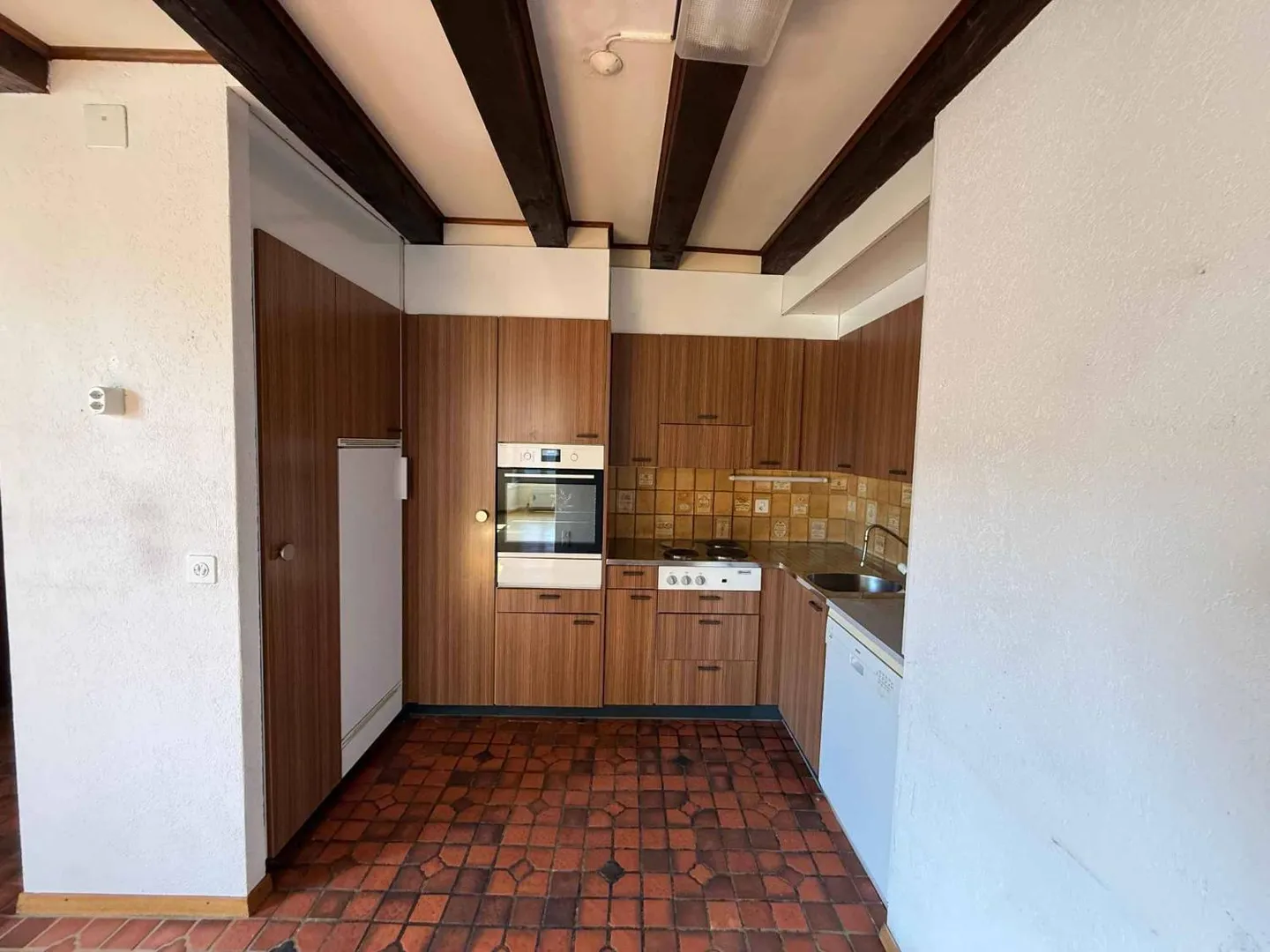 Magnifico alloggio in affitto in una posizione privilegiata a due passi dal Château d'Aub - Foto 5 di 6