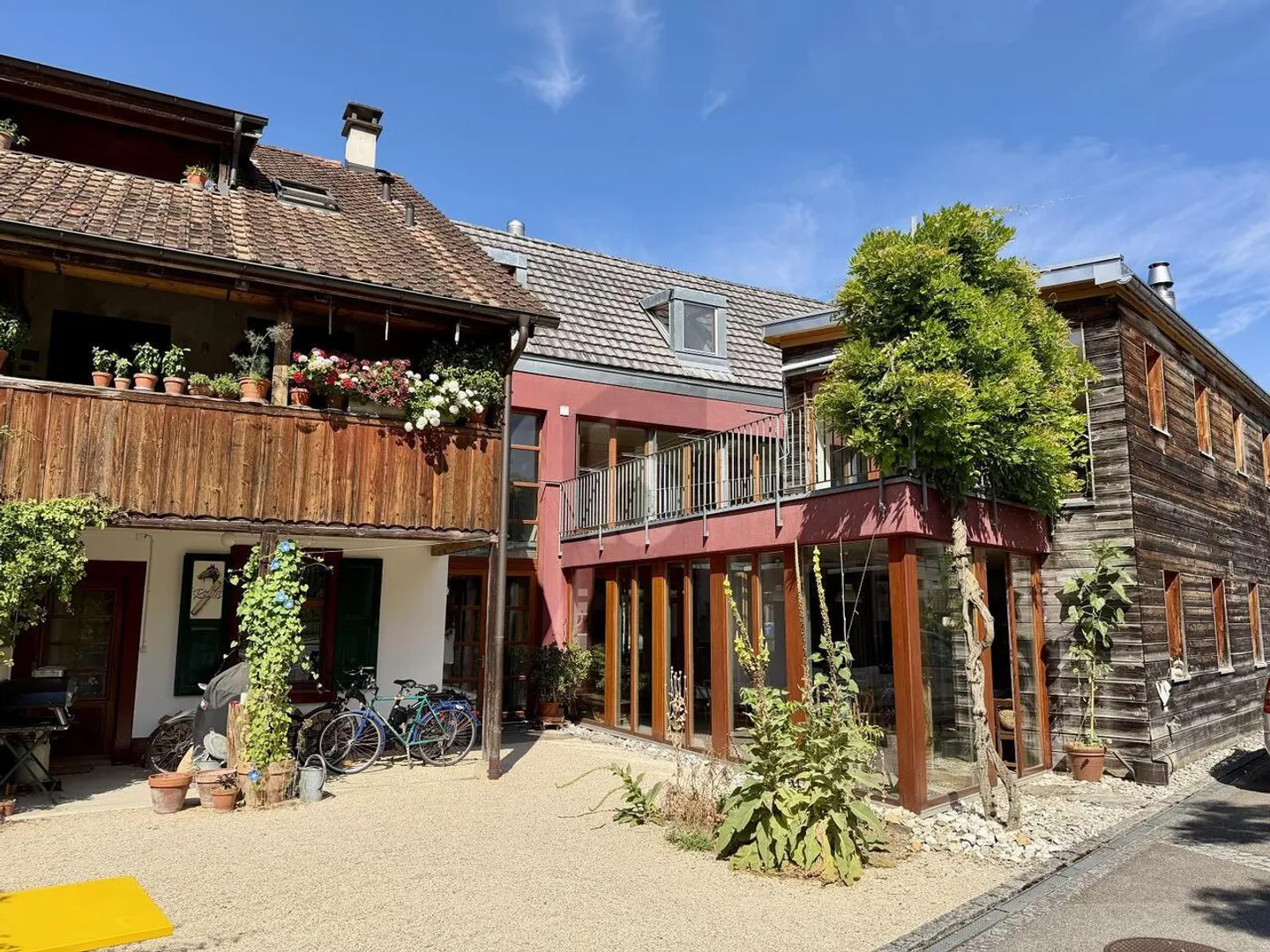 Helle Terrassenwohnung in Tenniken - Foto 3 von 6