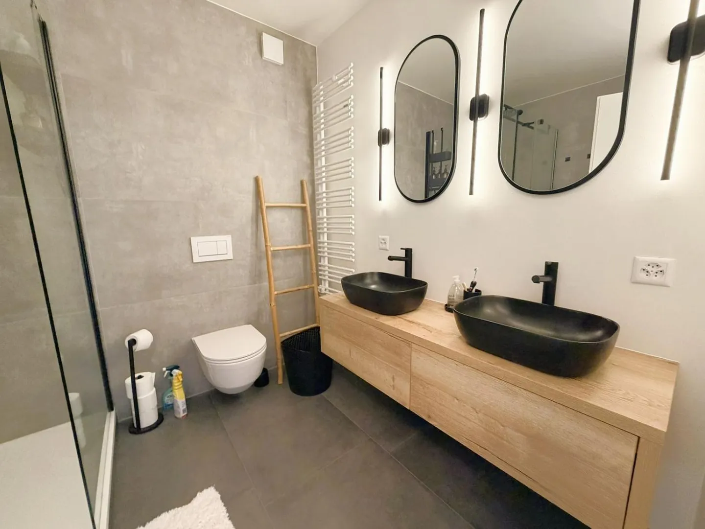 Magnificent 3.5 rooms totally renovated - Spacious & Bright - Quiet place - Bi - Photo 15 of 21