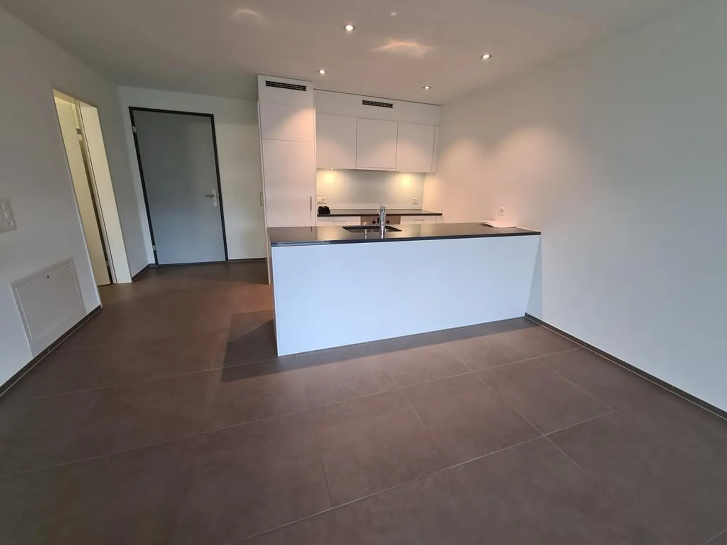 Modern 2.5-room apartment in Trübbach - Photo 2 of 8