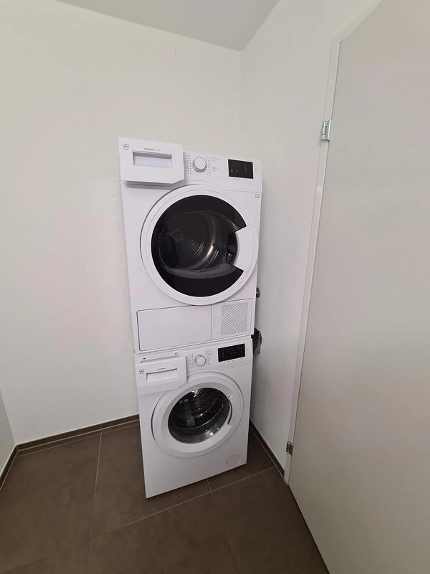 Modern 2.5-room apartment in Trübbach - Photo 5 of 8