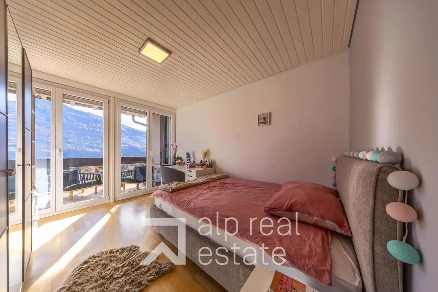 Villa architettonica con vista panoramica sui castelli - Foto 13 di 17