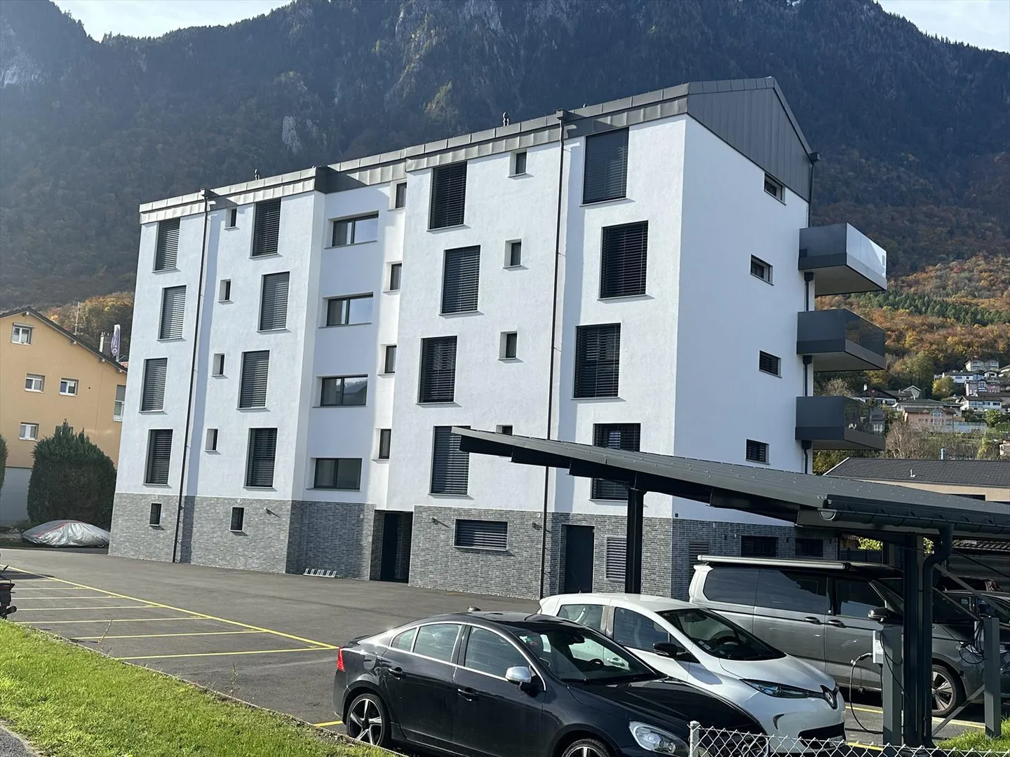 3.5 Room Apartment - Photo 1 of 8