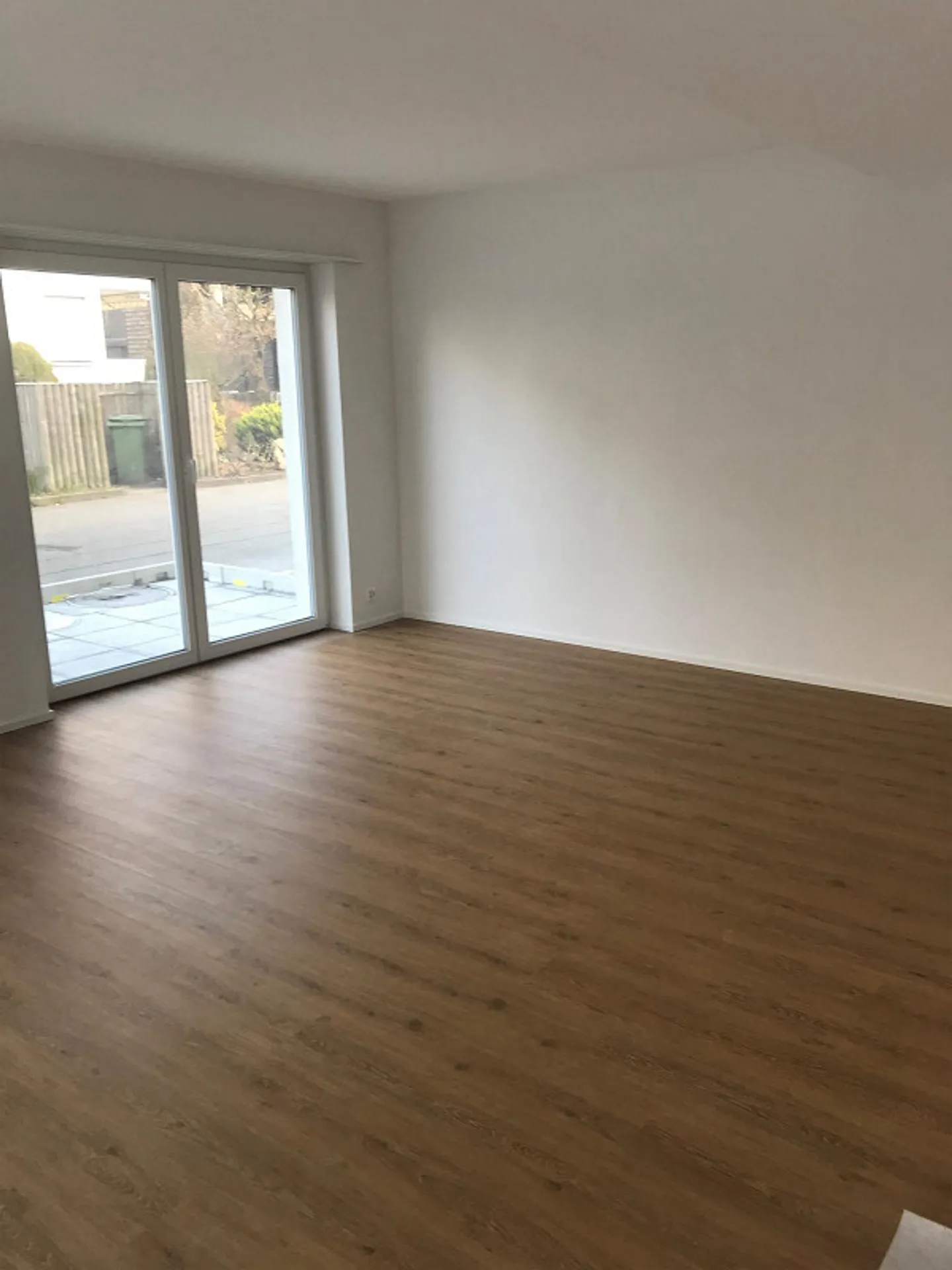Appartement moderne et spacieux de 2.5 pièces à louer - Photo 3 sur 7