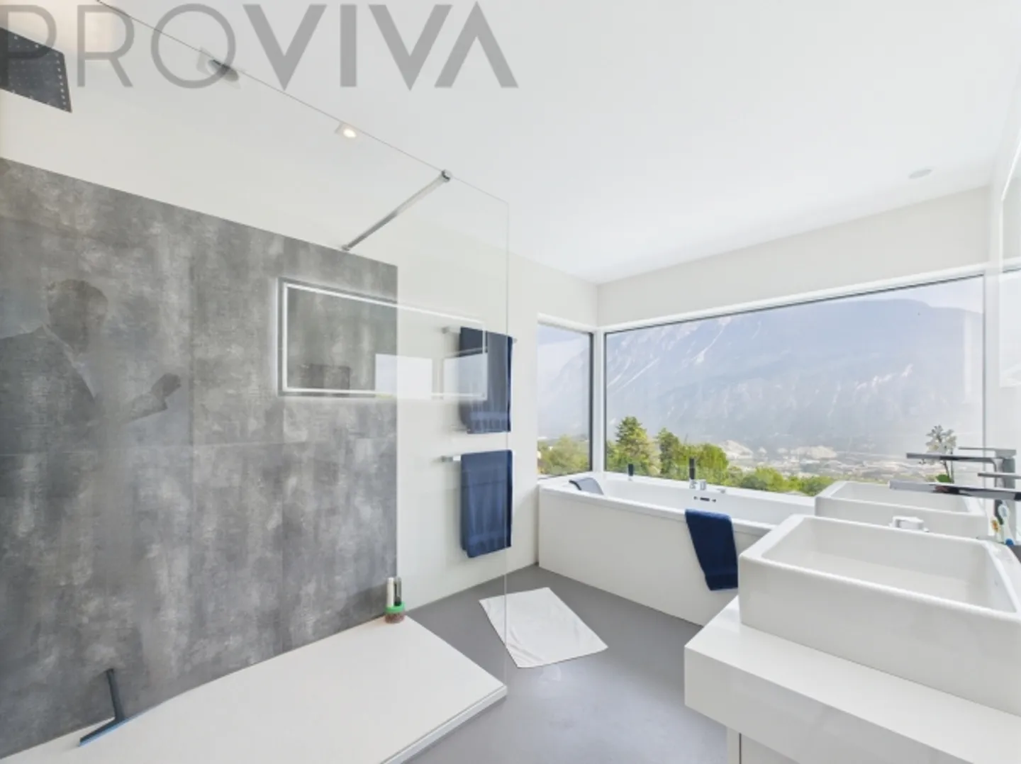 Living like on vacation – with pool, sauna and breathtaking panorama - Photo 5 of 9