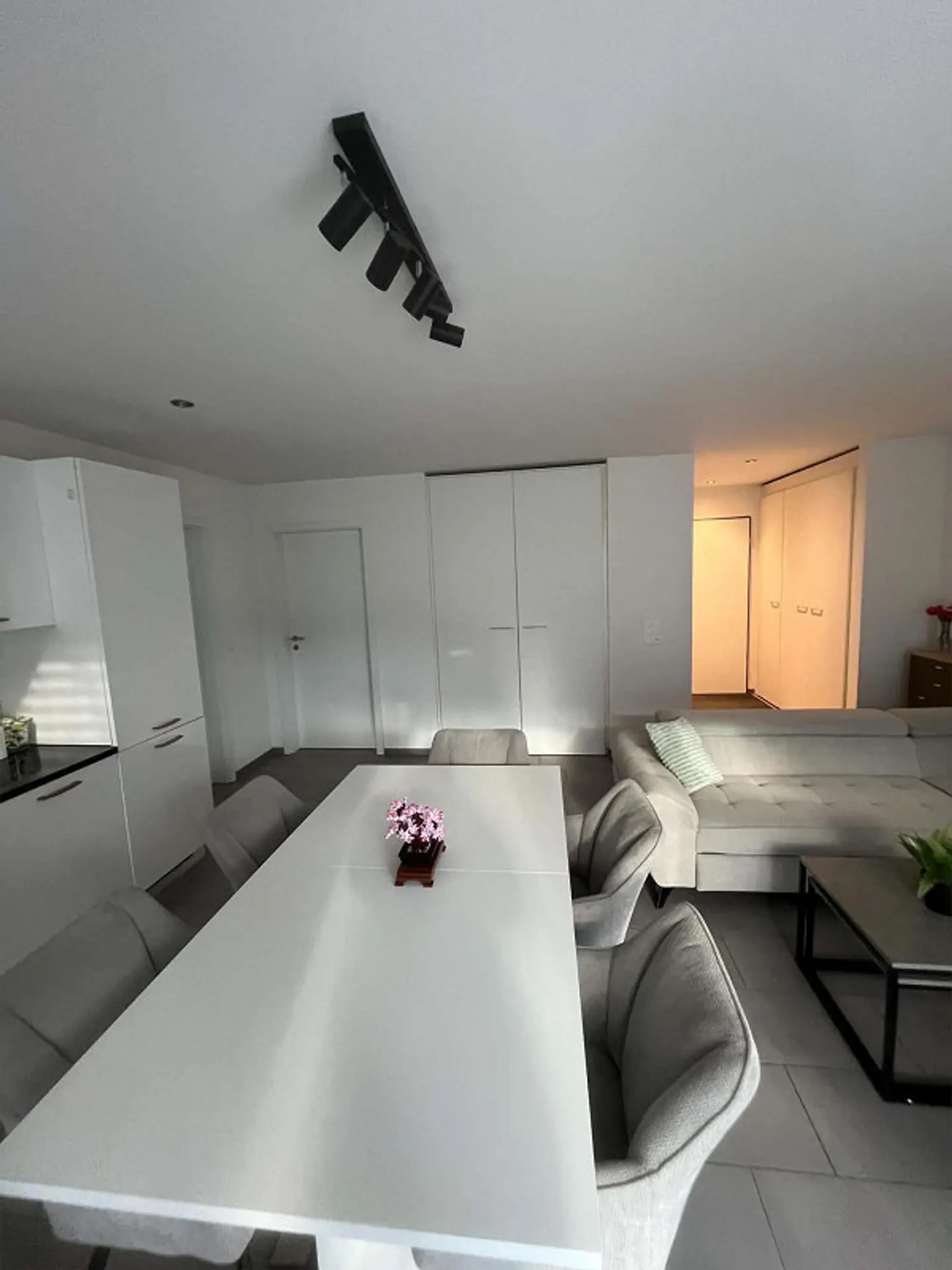 2.5 Room Apartment - Photo 14 of 27