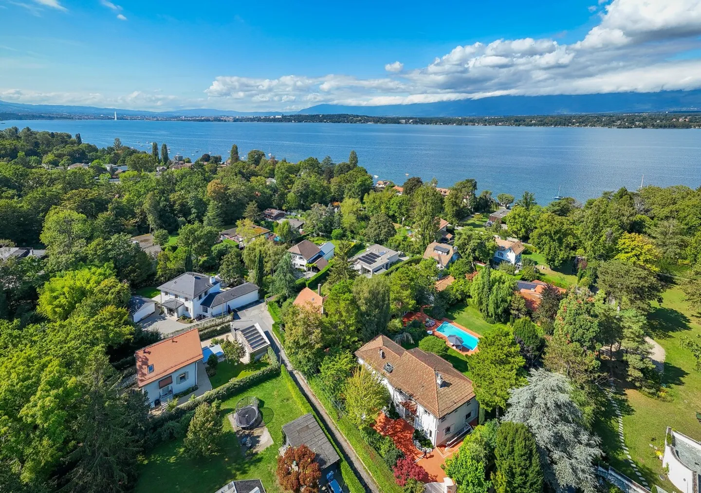 Magnifique propriété rénovée au cœur de Collonge Bellerive - Photo 24 sur 40