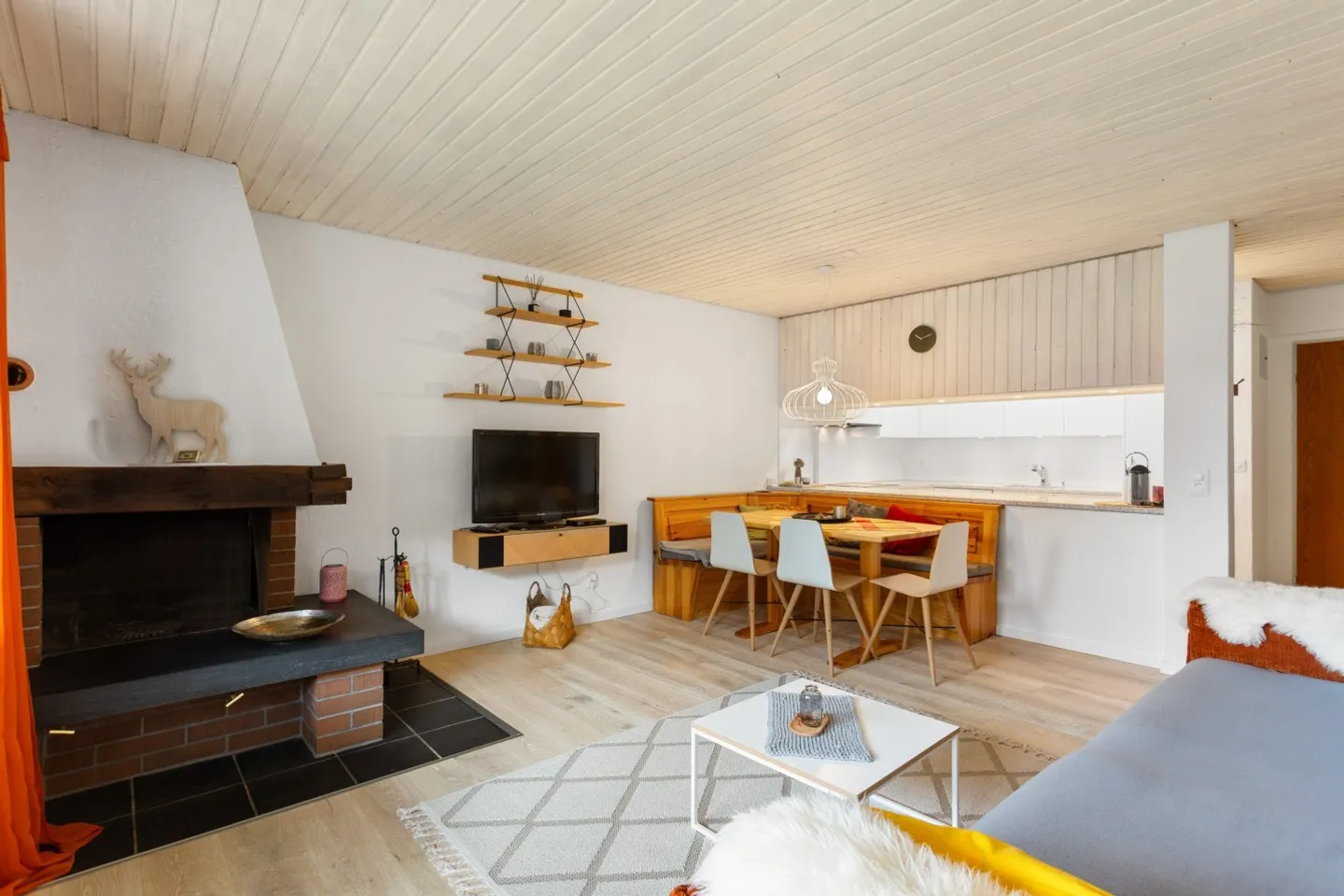Gemütliche Wohnung mit Bergsicht - Foto 4 von 12