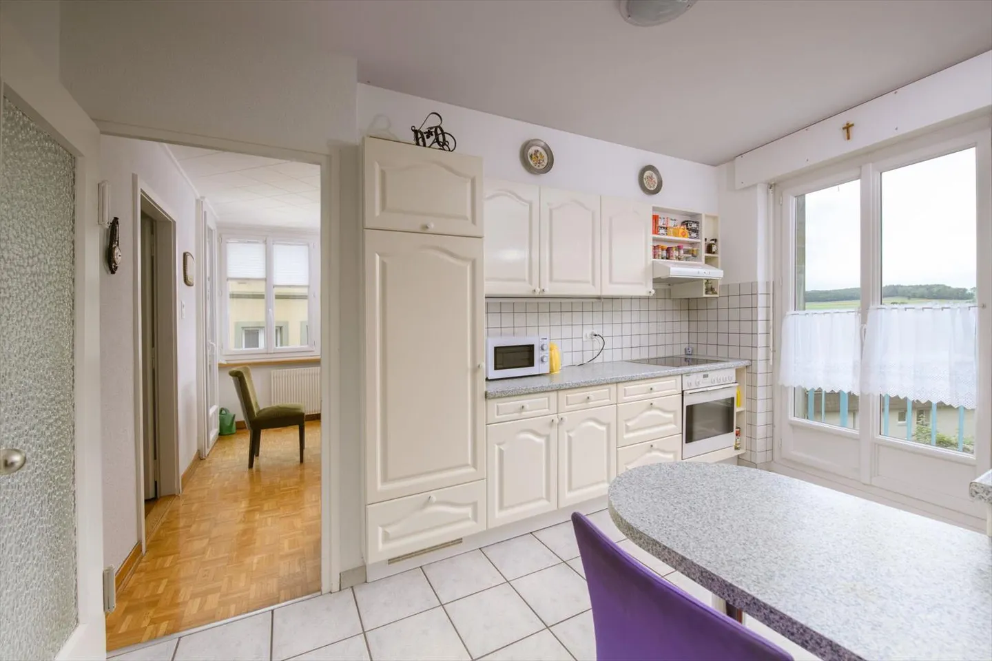 Wohnung mit 3.5 Zimmern + Esszimmer im 1. Stock, in Romont - Foto 5 von 6