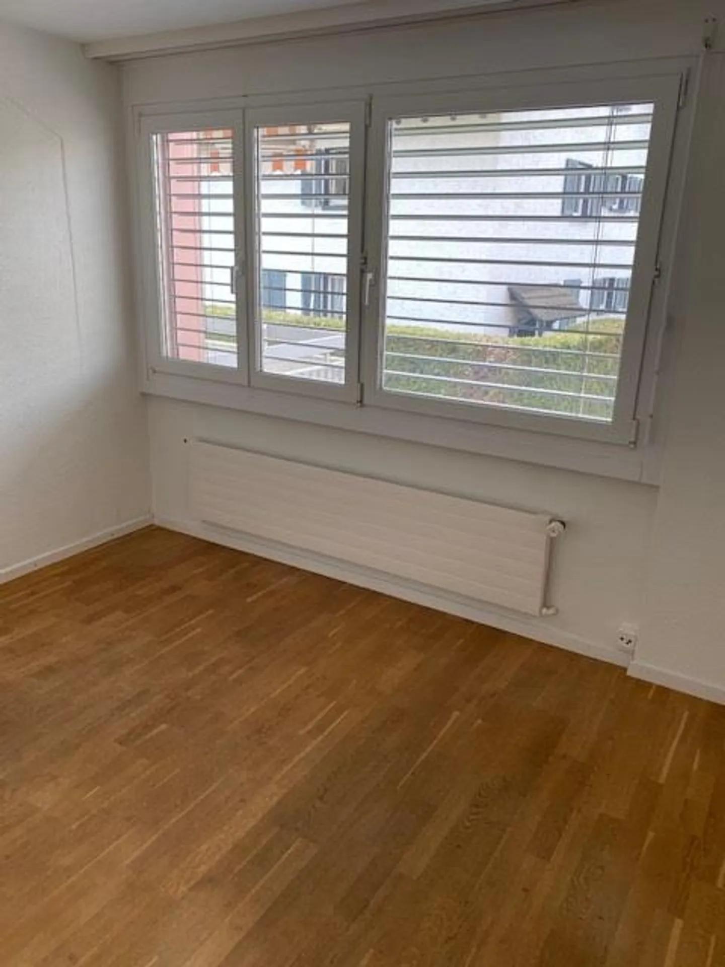 Room in a shared apartment - Photo 2 of 8