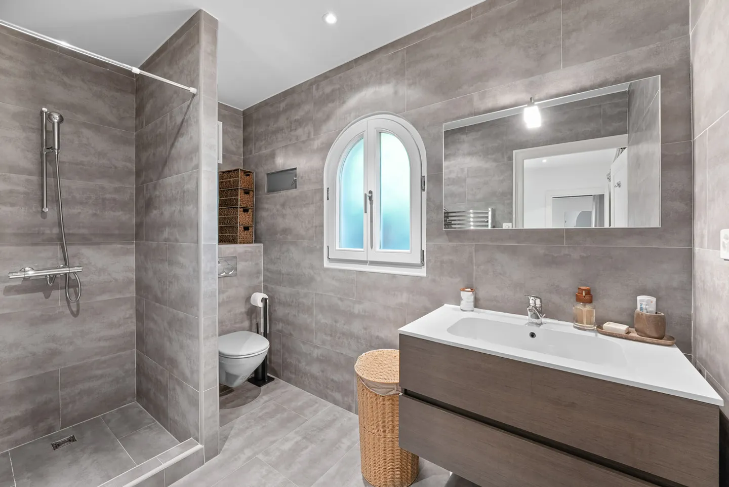 Magnifique propriété rénovée au cœur de Collonge Bellerive - Photo 40 sur 40