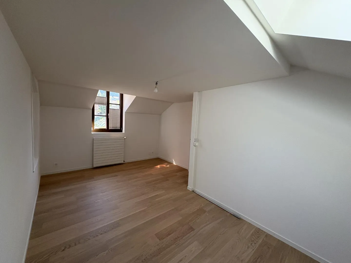 Wunderschöne renovierte 4-Zimmer-Wohnung in Vauderens - Foto 6 von 6