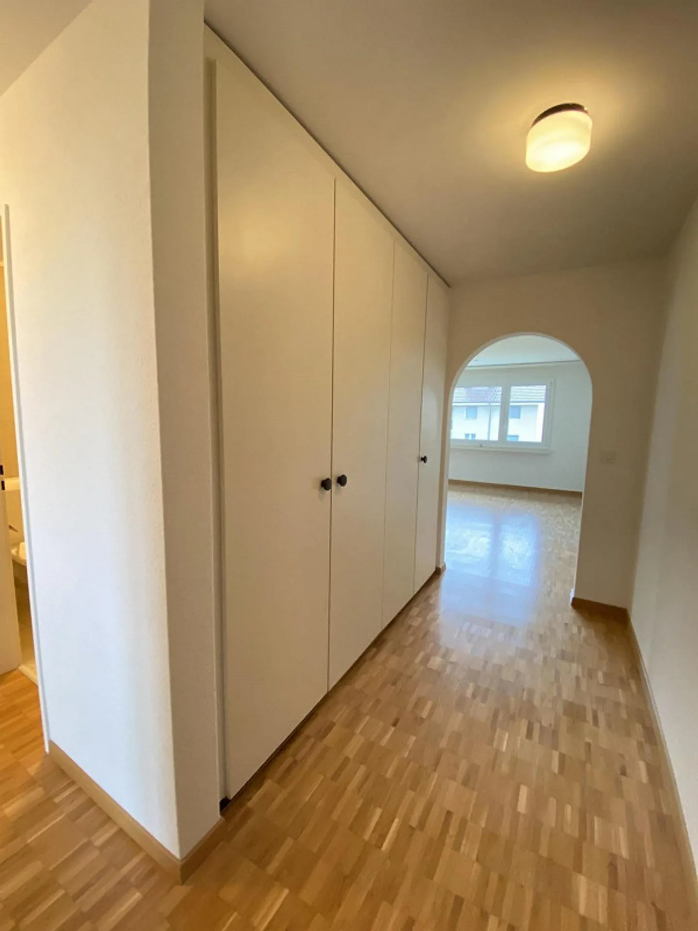 Charmante Wohnung in Safenwil - Foto 4 von 9