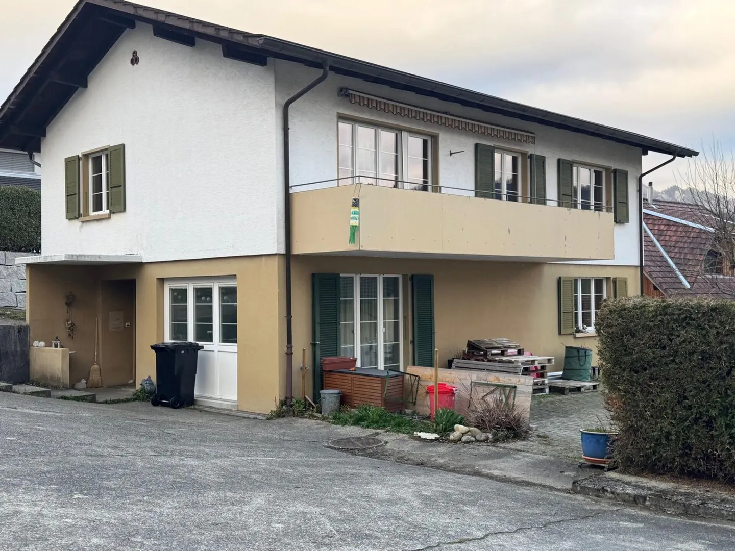 Casa unifamiliare con studio a Mümliswil-Ramiswil - Foto 1 di 13