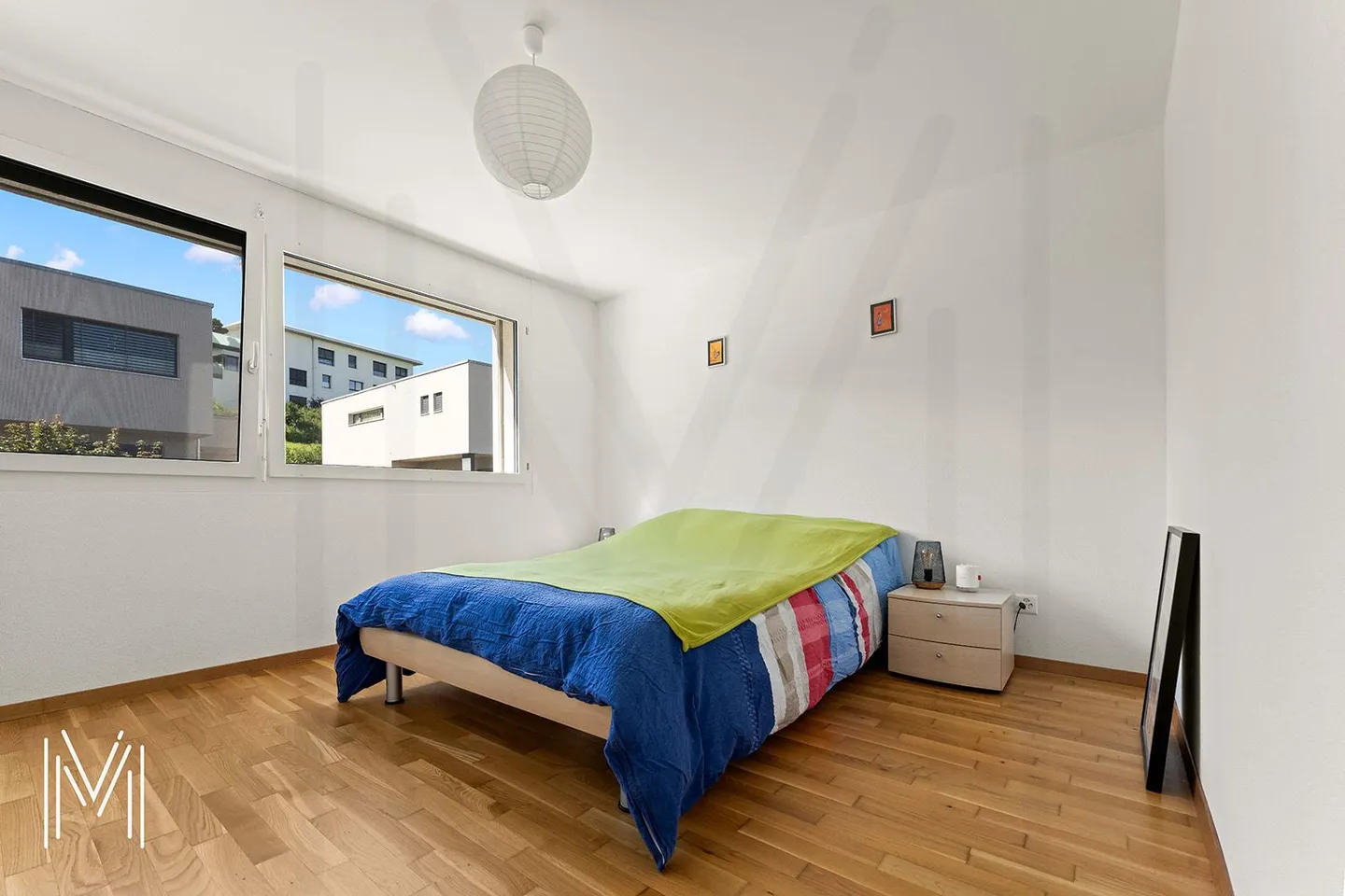 EINE MODERNE VILLA mit 4,5 Zimmern am Rande von landwirtschaftlichem Gebiet in ruhiger und außergewöhnlicher Lage - Foto 11 von 17