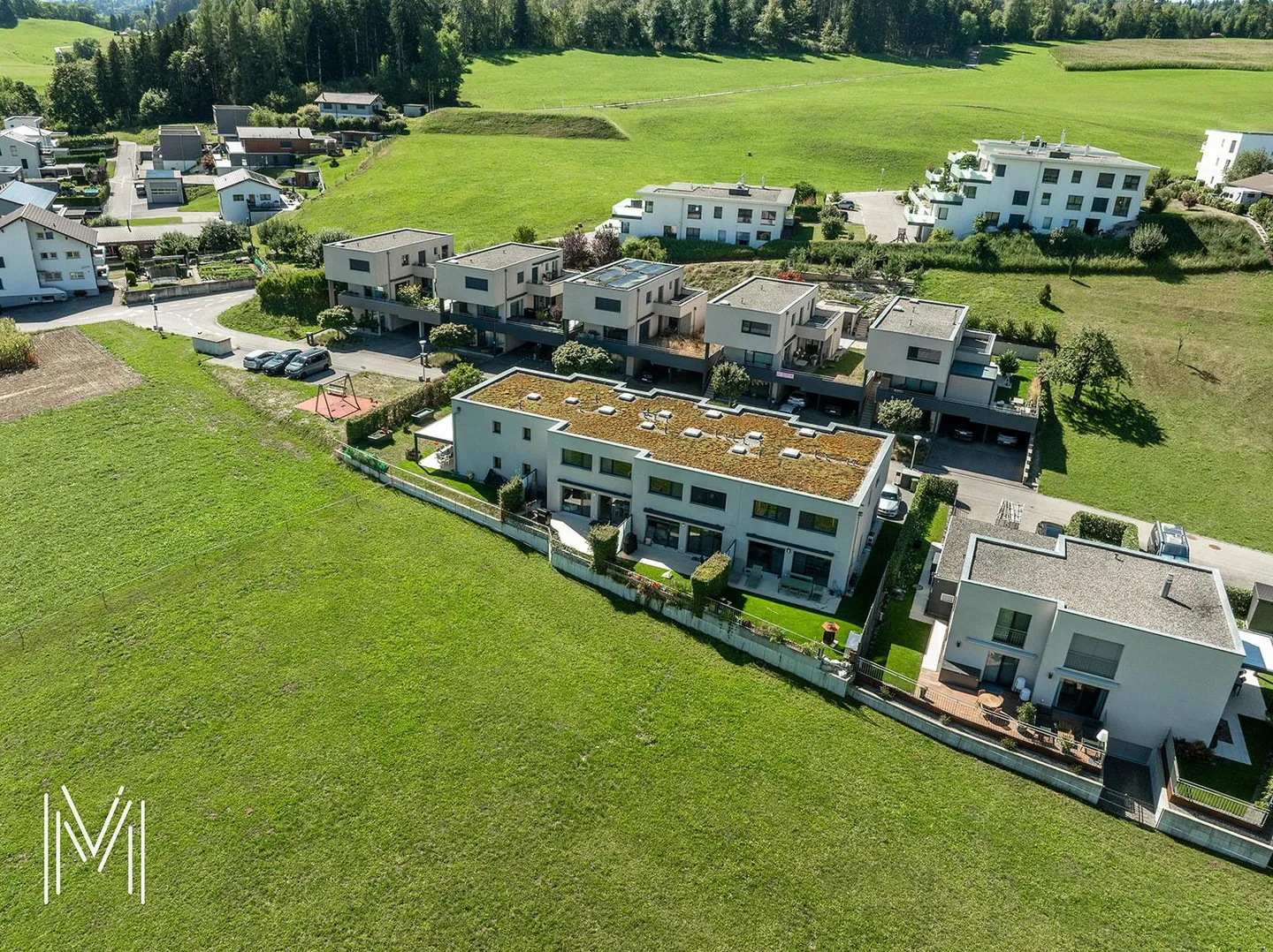 EINE MODERNE VILLA mit 4,5 Zimmern am Rande von landwirtschaftlichem Gebiet in ruhiger und außergewöhnlicher Lage - Foto 13 von 17