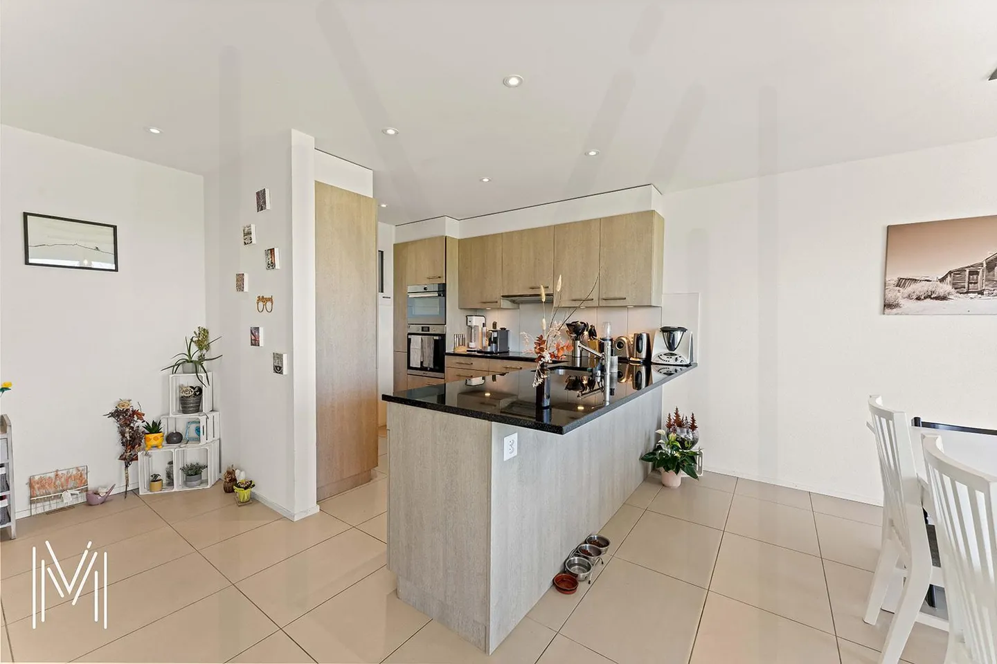 EINE MODERNE VILLA mit 4,5 Zimmern am Rande von landwirtschaftlichem Gebiet in ruhiger und außergewöhnlicher Lage - Foto 17 von 17