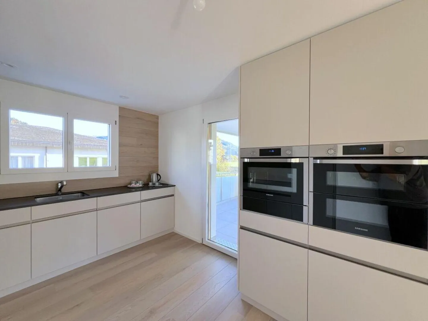 Exclusive Living Experience with Style - Within Walking Distance to the Center of Ei... - Photo 5 of 18