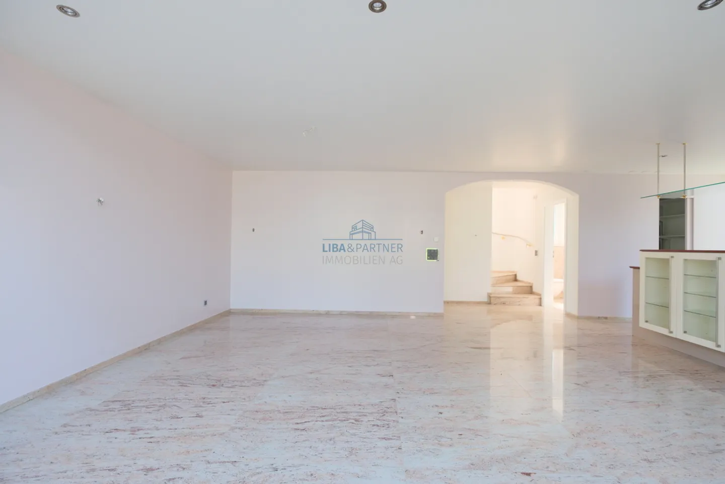 Detached House in Immediate Proximity to the Ermitage and Goetheanum - Photo 4 of 14