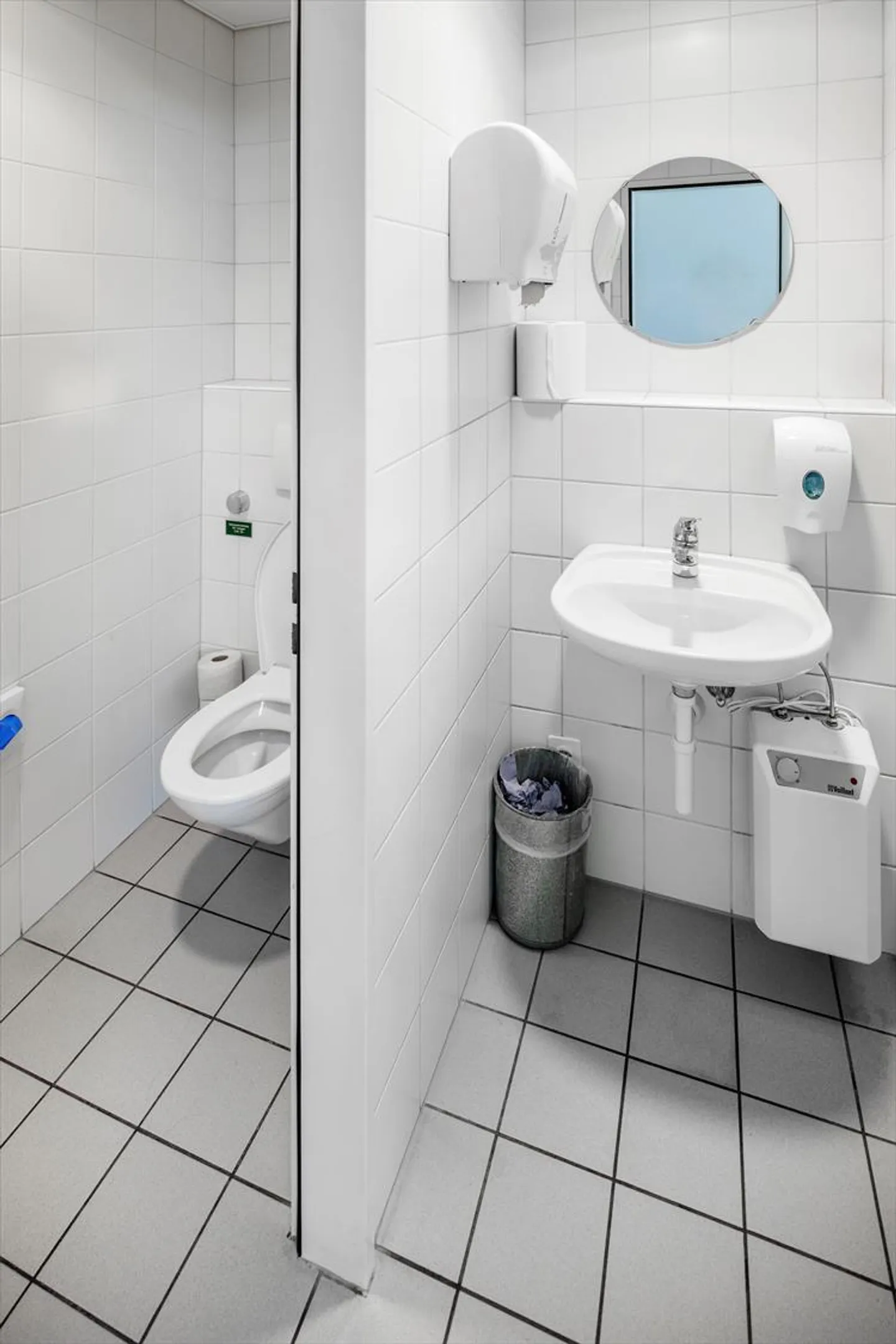 Office spaces in the heart of the city of St. Gallen - Photo 7 of 8