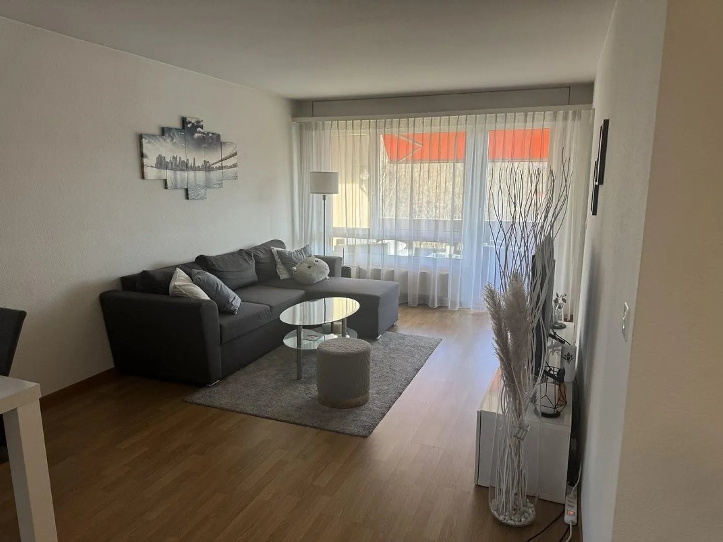 Schöne und zentrale 2.5-Zimmerwohnung in Ittigen - Foto 1 von 7